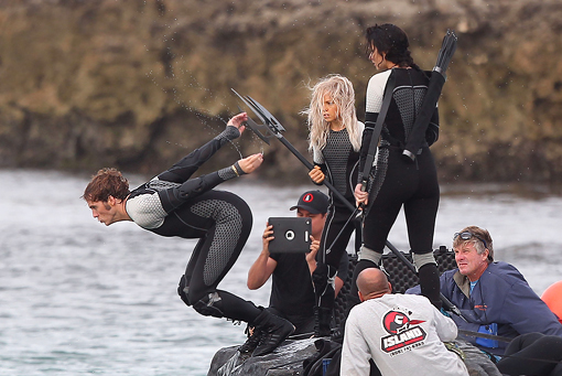 catching fire set pic 7