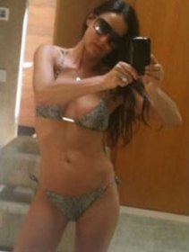 demi con poca ropa