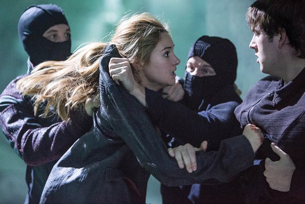 divergent still 11