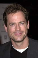 Greg Kinnear interpretará al padre del personaje de Miley