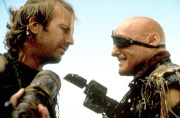 Hopper sin embargo tuvo roles de cierta notoriedad como en "Waterworld"