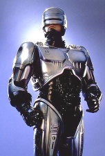 "Robocop" estableció un hito en los ochentas. Esperemos el "remake" le haga justicia